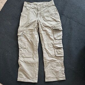 Abercrombie & Fitch Curve Love Straight-Leg Cargo Pants in Light Khaki
